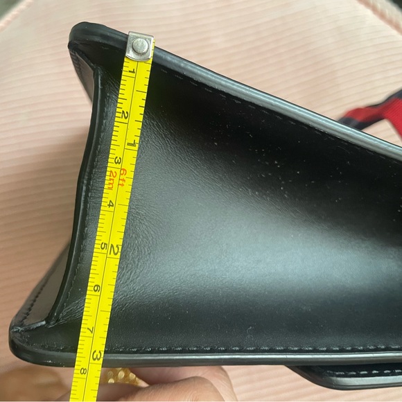 Authentic Sylvie Mini Gucci Bag - Picture 10 of 15